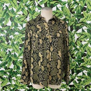 H&M Snakeskin Print Button Up Top A035